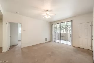 Photo #3: 2541948 Listing