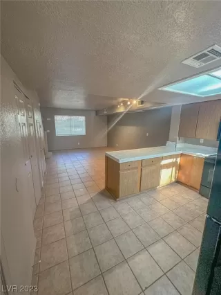 Photo #4: 2541960 Listing 