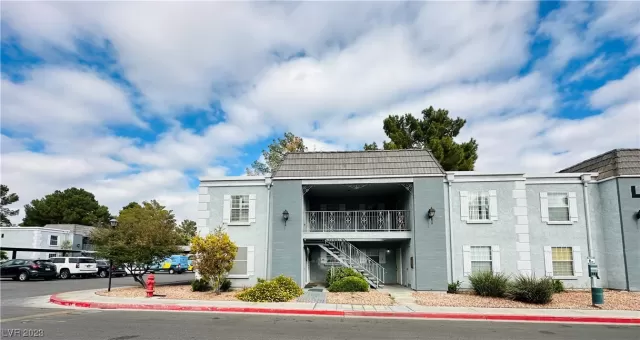 MLS: 2541988 Condo For Sale