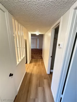 Photo #5: 2541988 Listing 