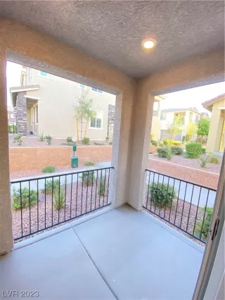 Photo #5: 2541997 Listing 