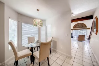 Photo #4: 2541999 Listing 