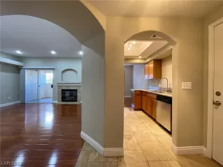 Photo #1: 2542002 Listing 