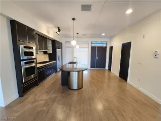 Photo #3: 2542028 Listing 