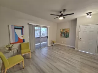 Photo #5: 2542035 Listing