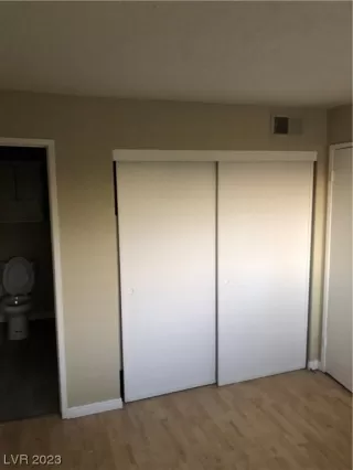 Photo #2: 2542040 Listing