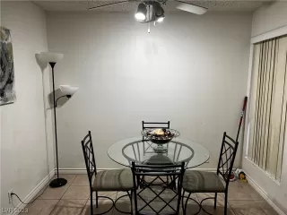 Photo #3: 2542052 Listing