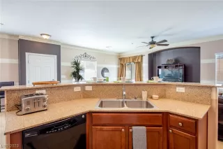 Photo #6: 2542056 Listing 