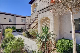 Photo #4: 2542059 Listing