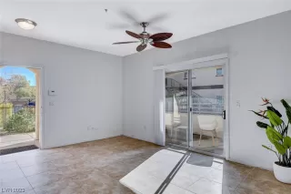 Photo #6: 2542059 Listing