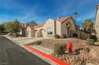 Photo #6: 2542068 Listing