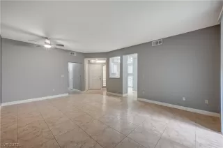 Photo #3: 2542110 Listing