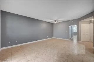 Photo #4: 2542110 Listing