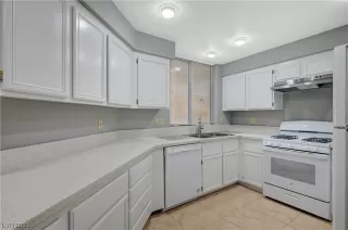 Photo #6: 2542110 Listing