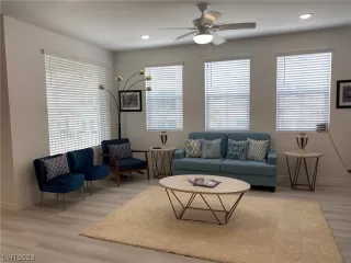 Photo #1: 2542136 Listing