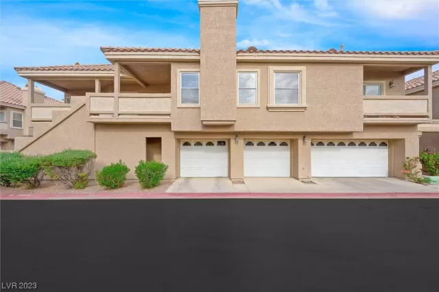 MLS: 2542165 Condo For Sale