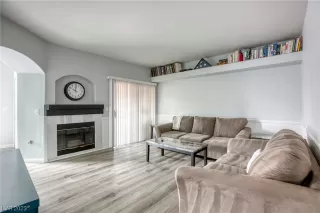 Photo #4: 2542172 Listing