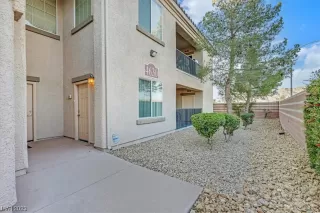 Photo #1: 2542194 Listing