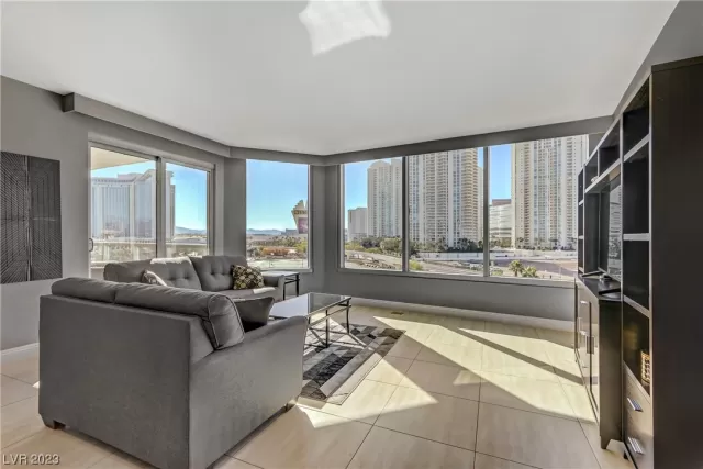 MLS: 2542203 Condo For Sale