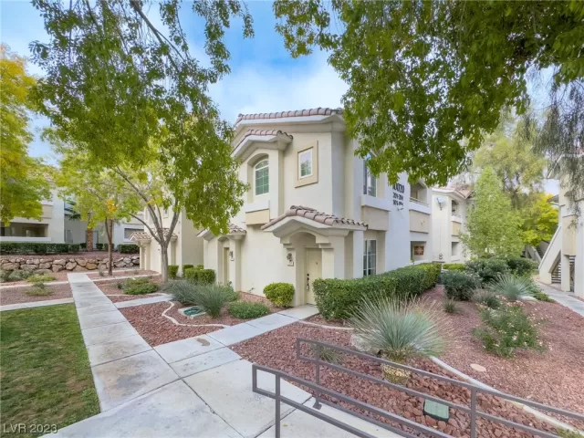 MLS: 2542220 Condo For Sale