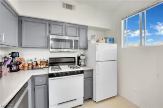 Photo #5: 2542253 Listing 