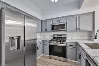 Photo #2: 2542320 Listing 