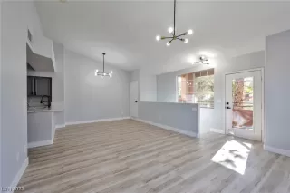 Photo #3: 2542320 Listing 