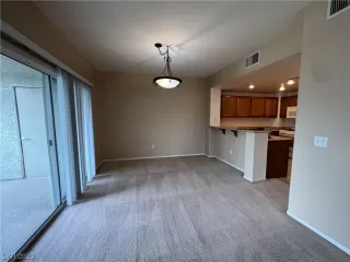 Photo #5: 2542335 Listing 