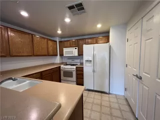 Photo #6: 2542335 Listing 