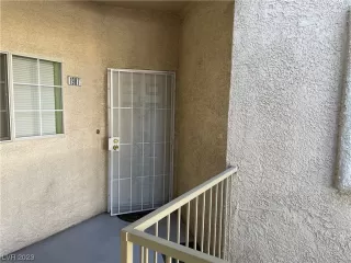 Photo #1: 2542342 Listing 