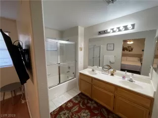 Photo #5: 2542342 Listing 