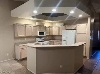 Photo #3: 2542346 Listing 