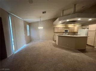 Photo #4: 2542346 Listing 