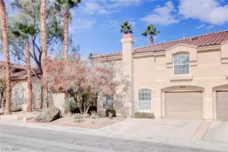 Photo #1: 2542381 Listing 