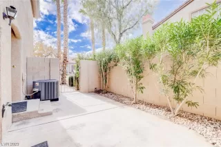 Photo #4: 2542381 Listing 