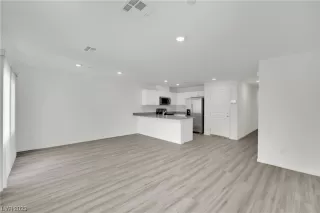 Photo #3: 2542383 Listing 