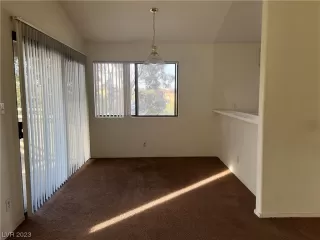 Photo #4: 2542420 Listing 