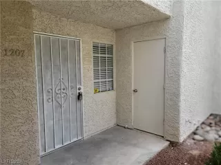 Photo #3: 2542441 Listing 