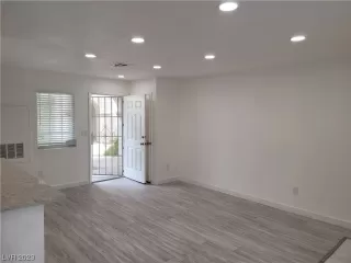 Photo #4: 2542441 Listing 