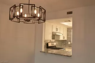 Photo #5: 2542466 Listing