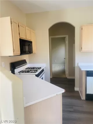 Photo #2: 2542513 Listing 