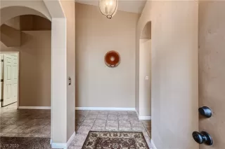 Photo #4: 2542523 Listing