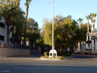 Photo #4: 2542556 Listing 