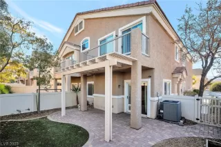 Photo #4: 2542599 Listing