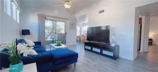 Photo #4: 2542616 Listing