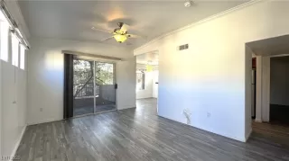 Photo #5: 2542616 Listing