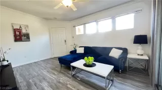 Photo #6: 2542616 Listing