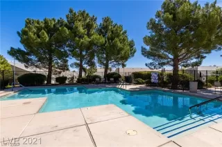 Photo #4: 2542635 Listing 