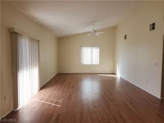 Photo #5: 2542645 Listing 