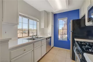 Photo #6: 2542669 Listing 